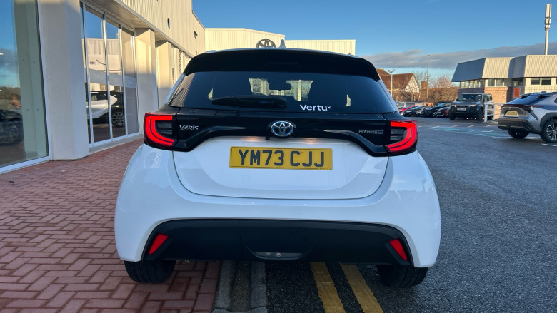 Toyota Yaris 1.5 Hybrid Design 5dr CVT Hybrid Hatchback